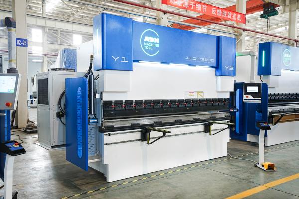 WAD 110T3200 CNC Press Brake with Delem DA53T Controller